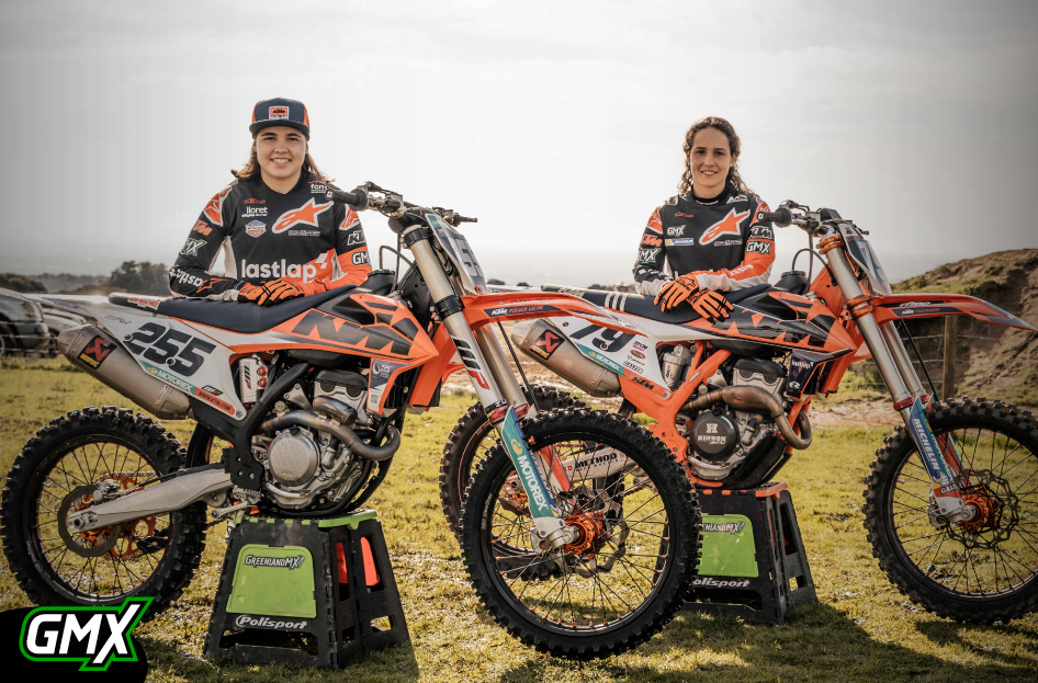 Daniela y Gabriela preparadas para el Campeonato de España de Motocross 2021.