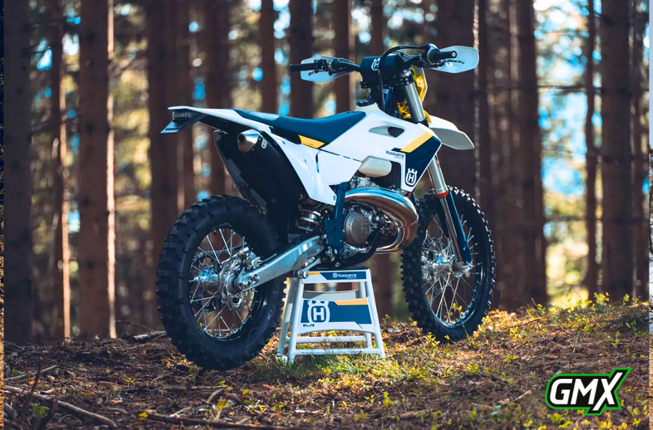 Husqvarna TE 300 moto motocross 2T